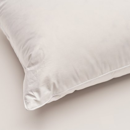 Vispring Pillow - Hungarian Goose Down and Feather Vispring Pillow - Hungarian Goose Down and Feather