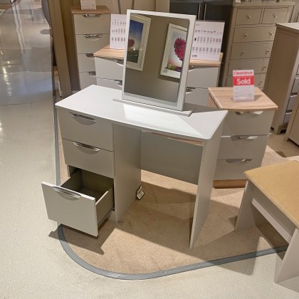 Malibu - Bedroom Vanity Chest