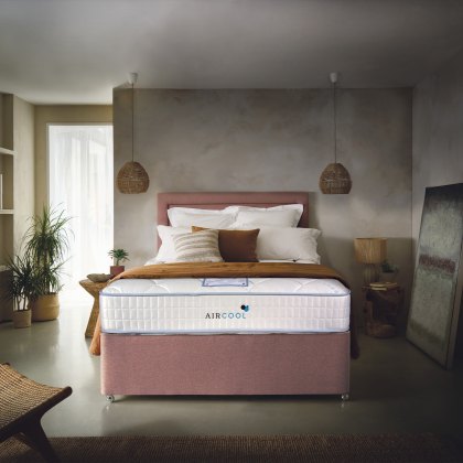 Sleepeezee Air Cool 1600 - Mattress and Divan Base Set Sleepeezee Air Cool 1600 - Mattress and Divan Base Set