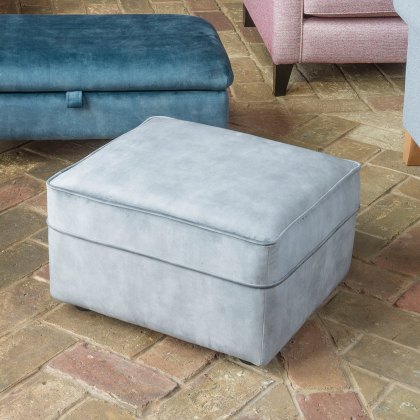 Bounty - Footstool Bounty - Footstool