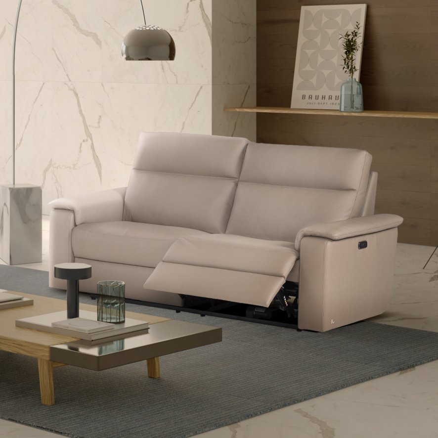 Nicoletti Home Nicoletti Home Syracuse - 3 Seater Power Recliner Sofa