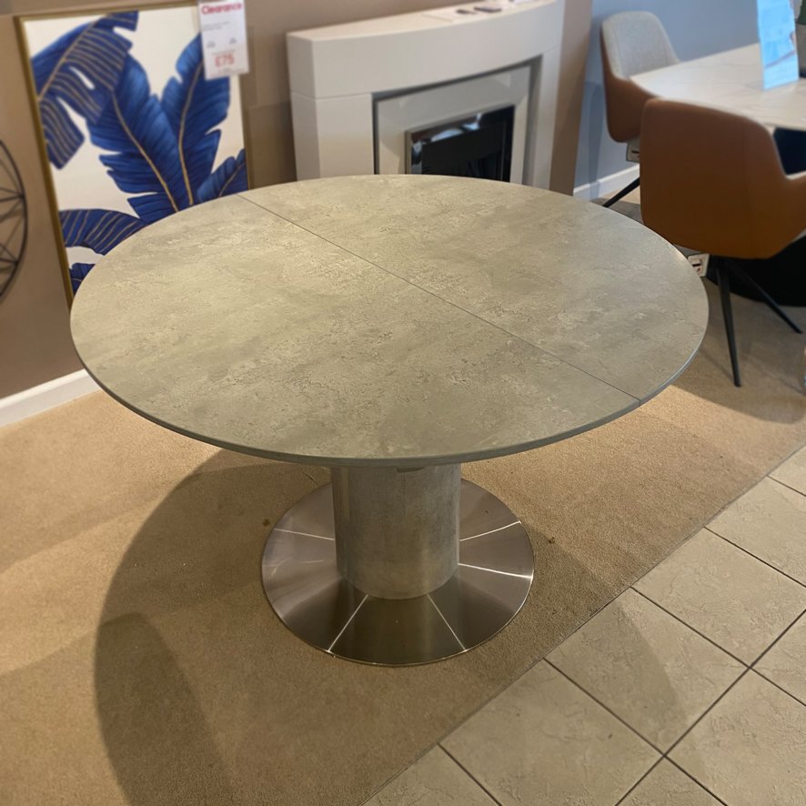 Furniture Link Chorley - Round Extending Dining Table