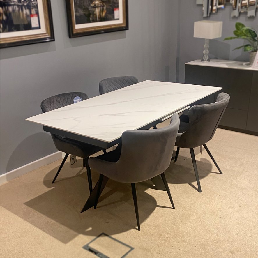 Classic Furniture Omega - Extending Table